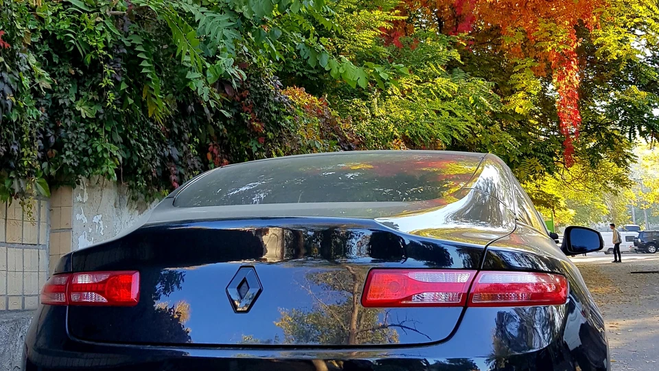 Renault Laguna Coupe the smartest 2
