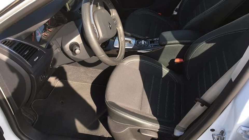 Renault Laguna 2.0 турбо дизель BOSE 3