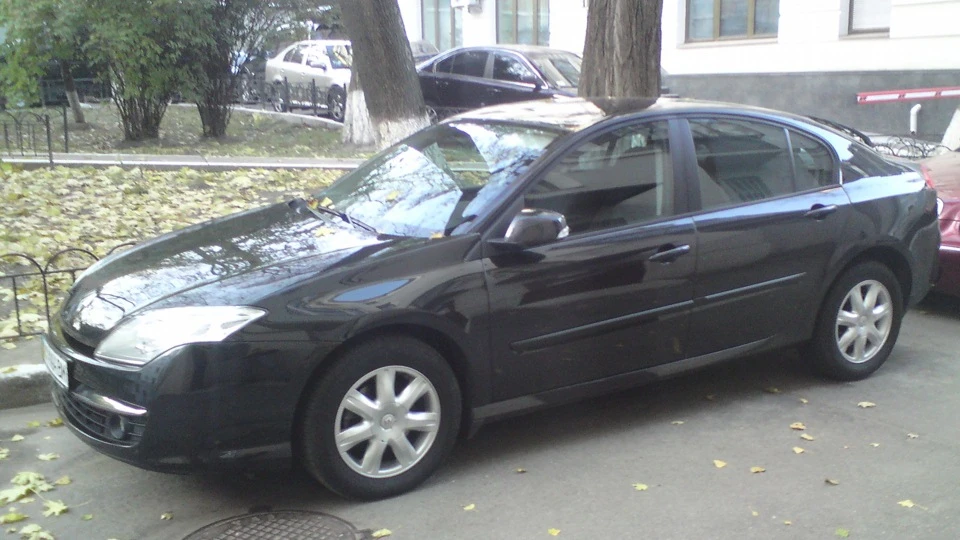 Renault Laguna 2.0Т Чорна блискавка -)
