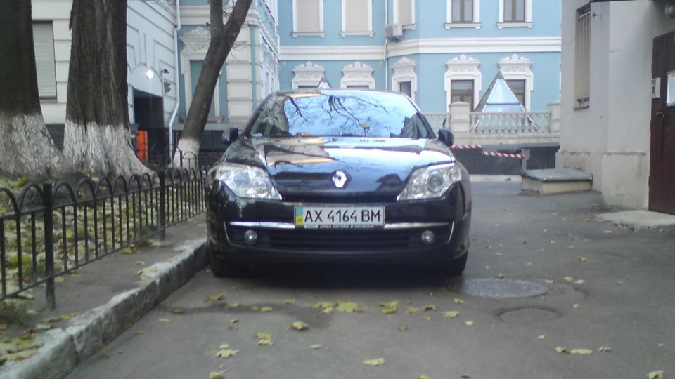 Renault Laguna 2.0Т Чорна блискавка -) 3