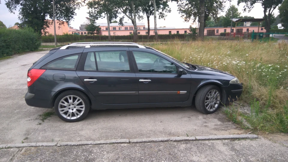 Renault Laguna Dark Blue 2