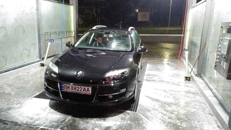 Renault Laguna Ластівка 4