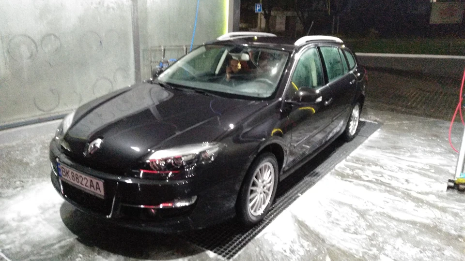 Renault Laguna Ластівка 5