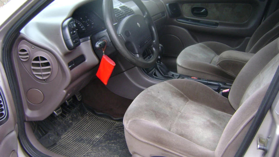 Renault Laguna RXE 2.0 2