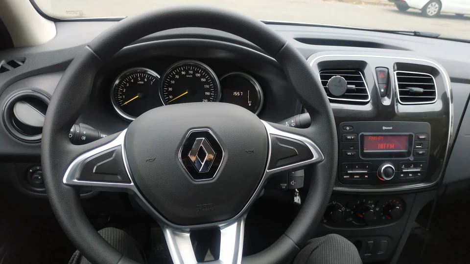 Renault Logan 5
