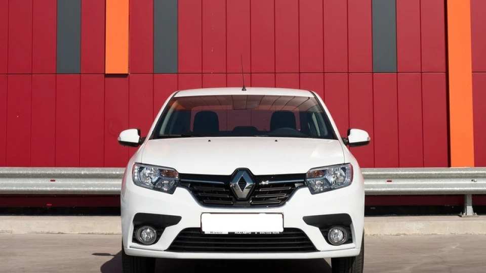 Renault Logan 0.9i 3
