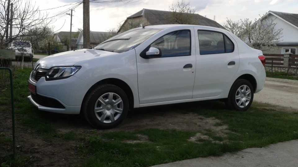Renault Logan 1,2 бензин БІЛА