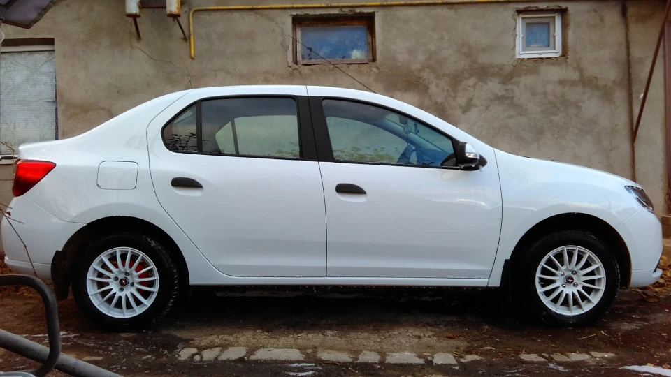Renault Logan 1.5dCi 3
