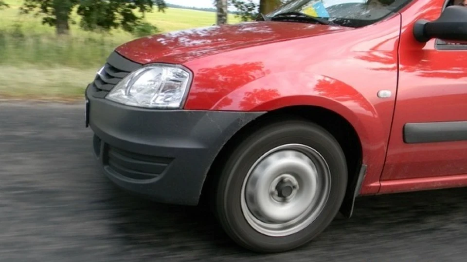 Renault Logan ♛1.6 mpi ☝ 3