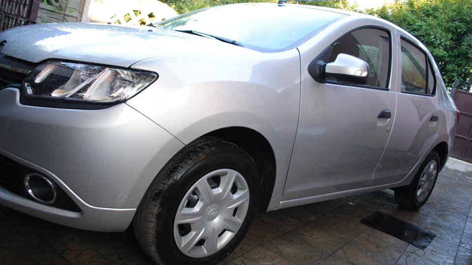 Renault Logan 16V 4