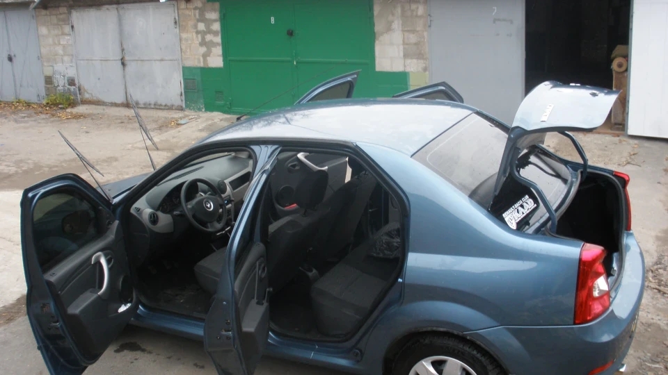 Renault Logan Ambiance Синій мінерал