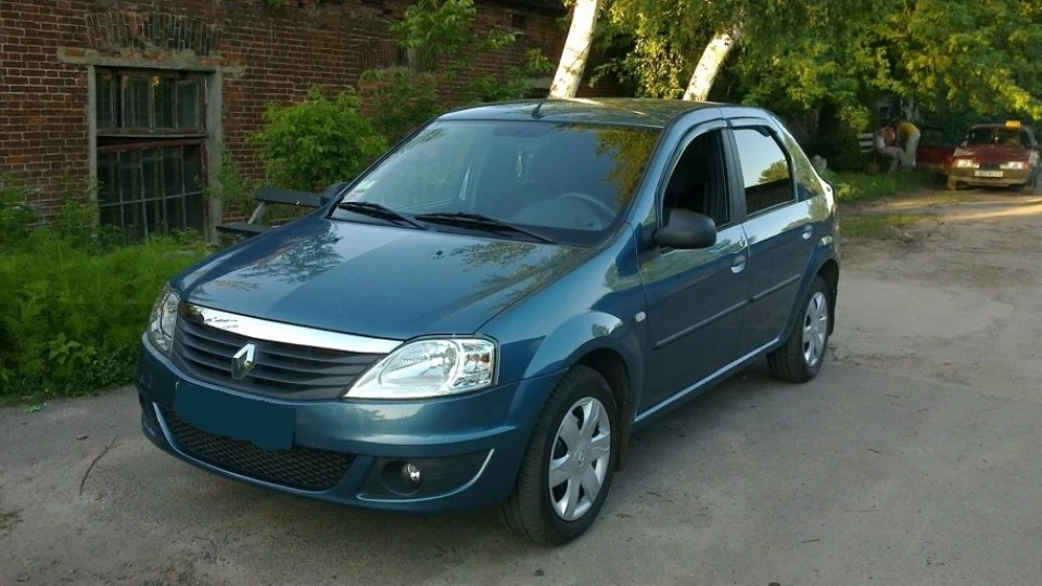 Renault Logan Ambiance Синій мінерал 2