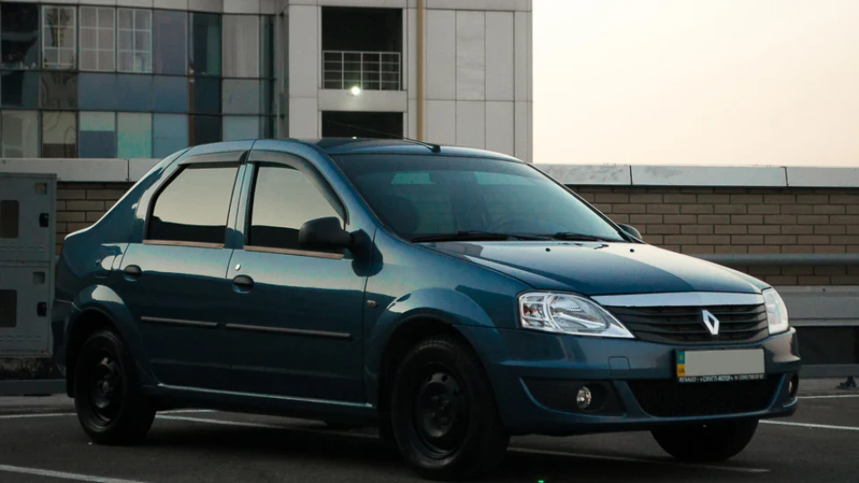 Renault Logan BadPolice 3