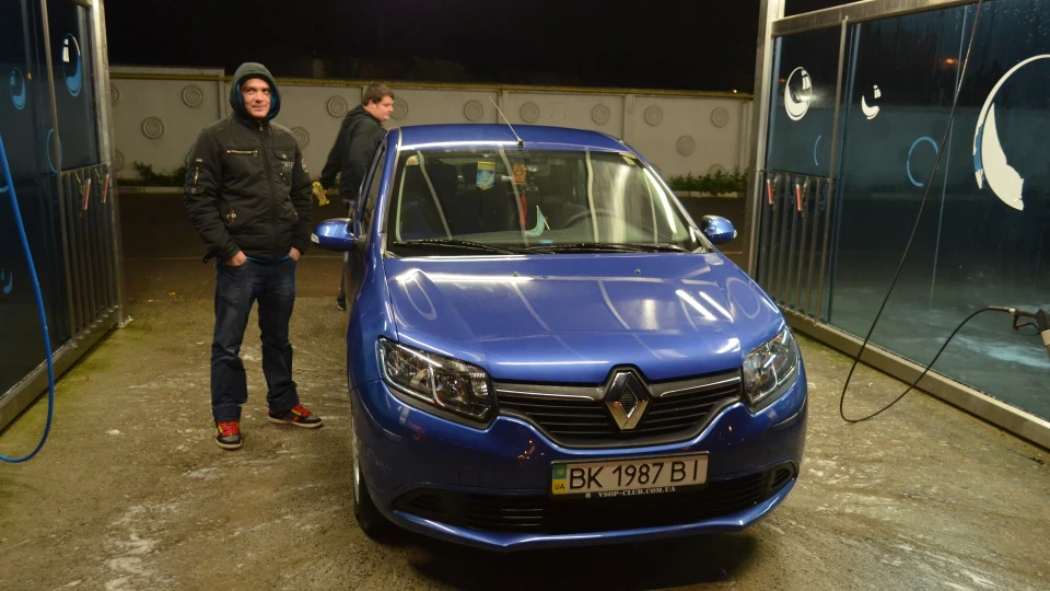 Renault Logan Бричка