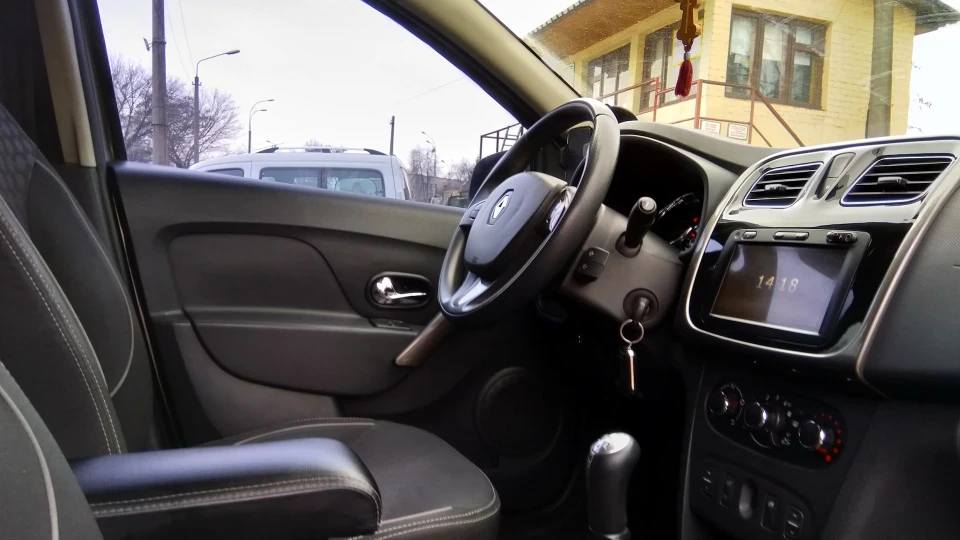 Renault Logan ''Cappuccino'' 5