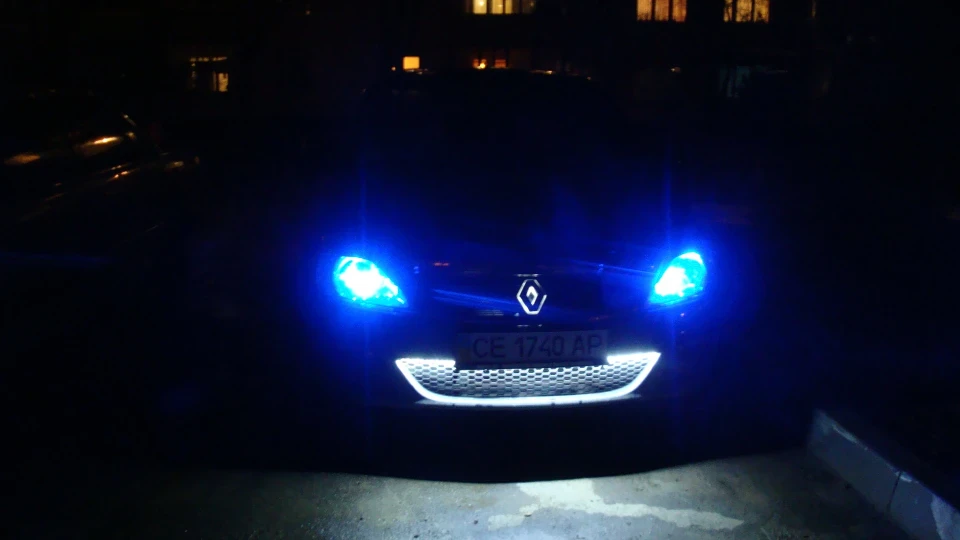 Renault Logan GREY Scorpion 2