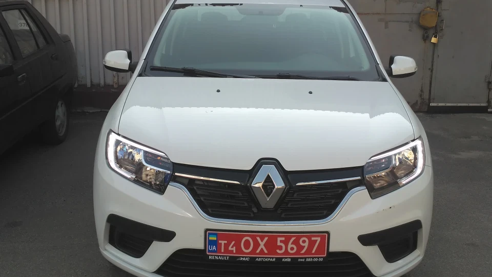 Renault Logan Звичайний Логан 2