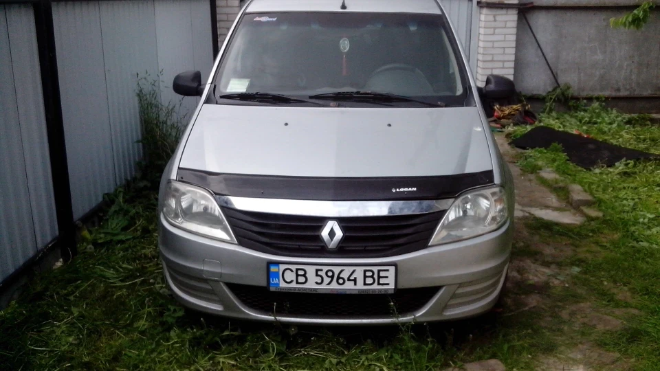 Renault Logan сірий француз
