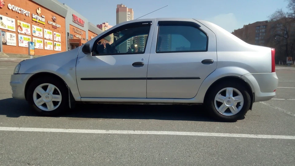 Renault Logan сірий француз 2