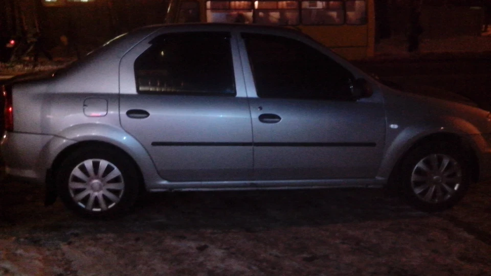 Renault Logan сірий француз 5