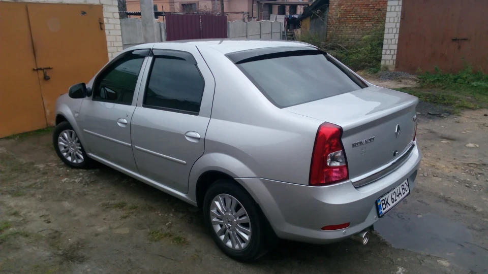 Renault Logan Silver Bullet 2