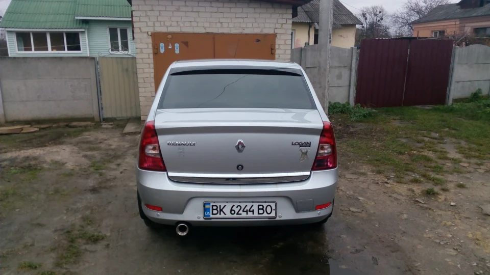 Renault Logan Silver Bullet 4