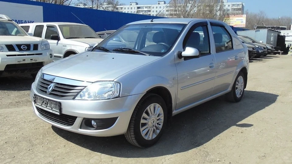 Renault Logan Silver Line
