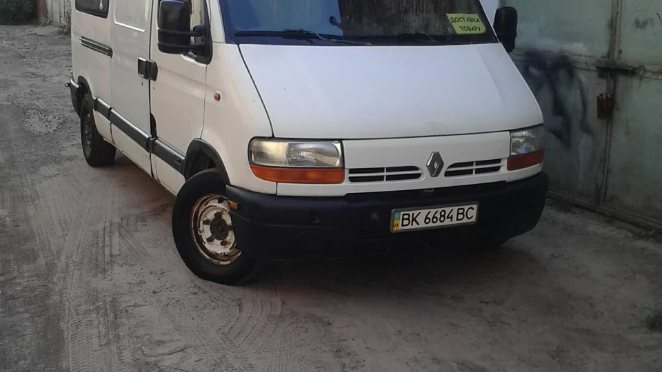 Renault Master Біляш