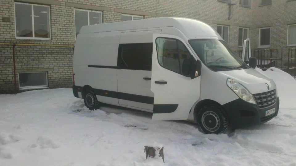 Renault Master ((Білий здоров'я))