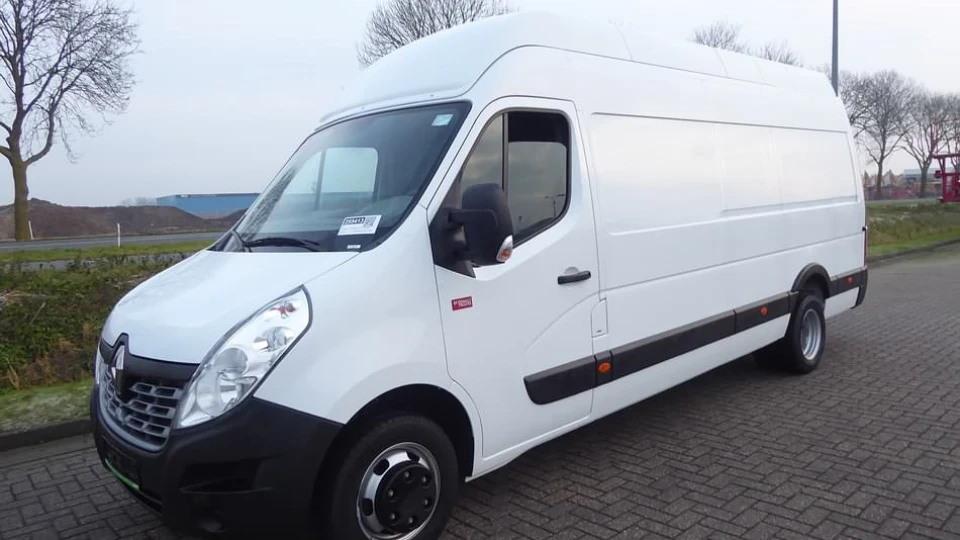 Renault Master Сильний Кінь