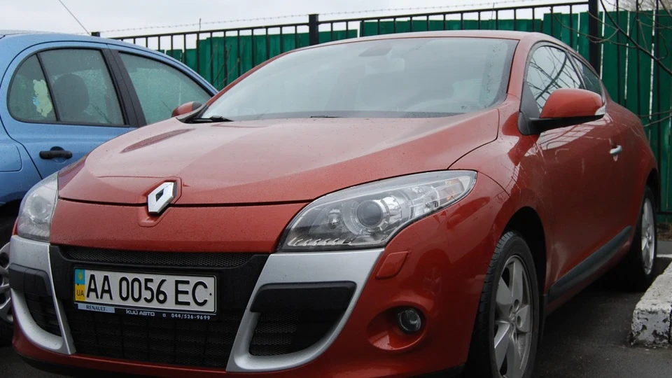 Renault Megane Coupe красуня 4