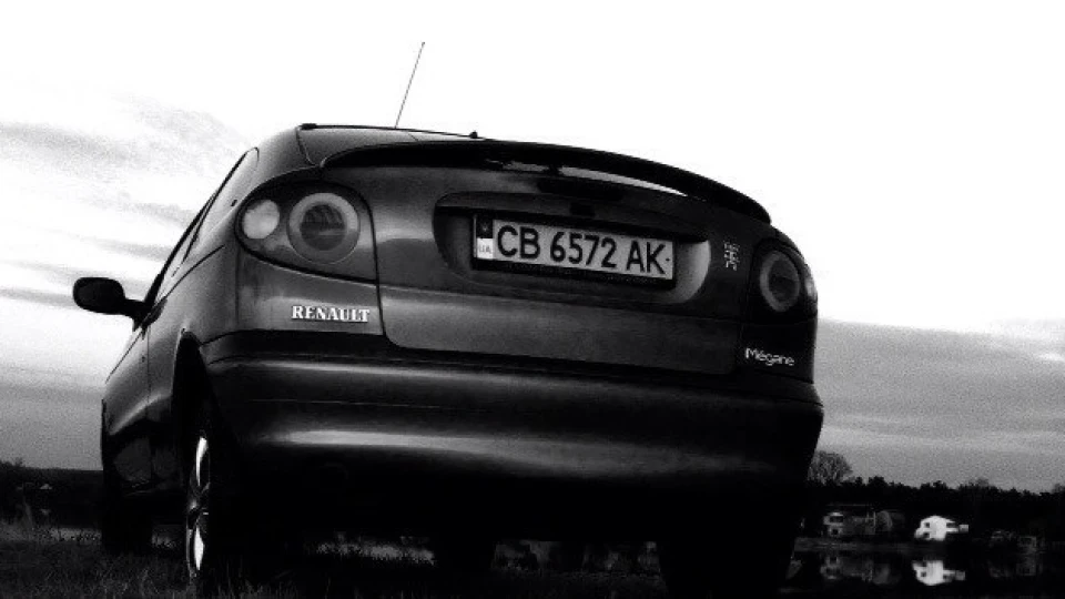 Renault Megane Coupe Манерна француженка