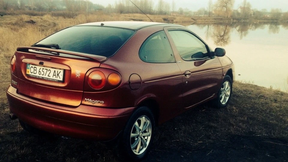 Renault Megane Coupe Манерна француженка 3