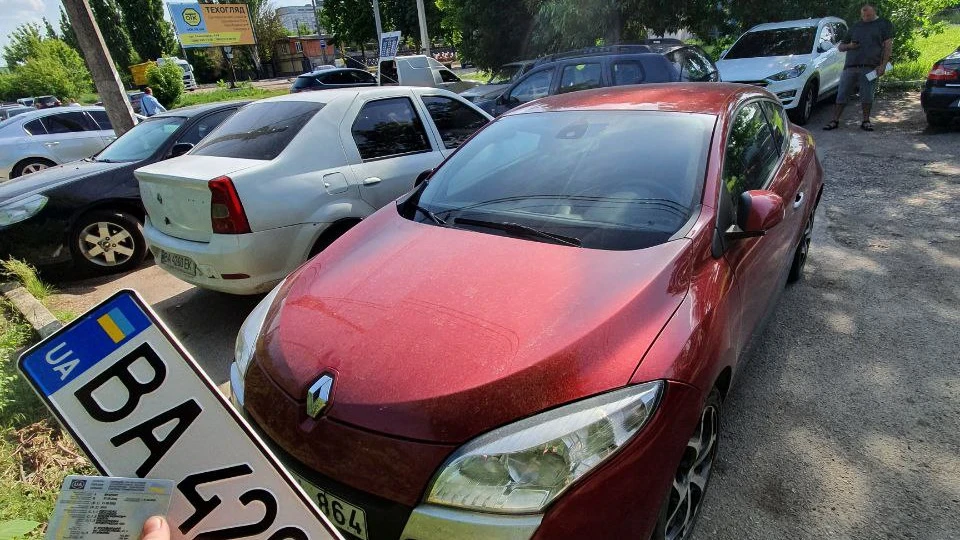 Renault Megane Coupe Друга і теж вишня) 2