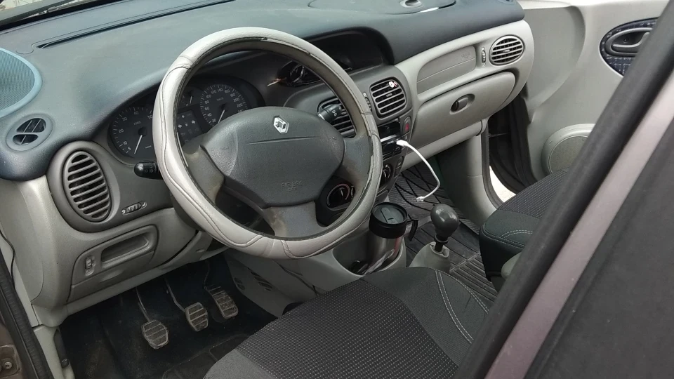 Renault Megane Scenic 1.9D F8Q 3
