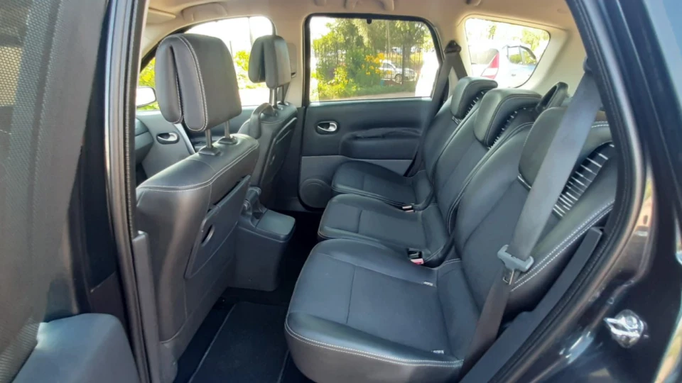 Renault Megane Scenic 2.0 бензин 3