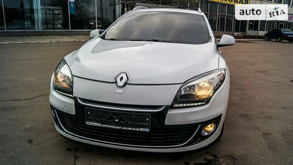 Renault Megane Sport Tourer Біла куля 3