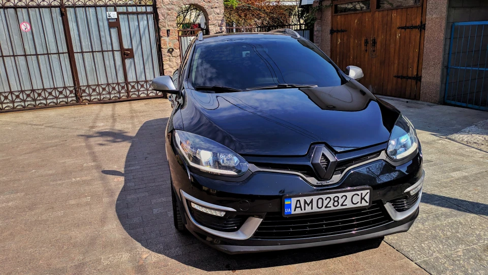 Renault Megane Sport Tourer GT Line Premium *Тень* 3