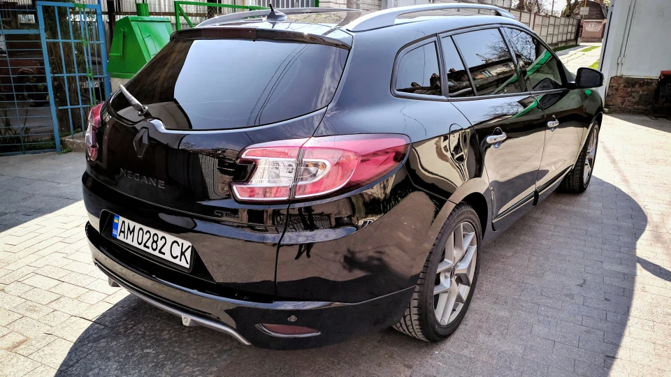Renault Megane Sport Tourer GT Line Premium *Тень* 4