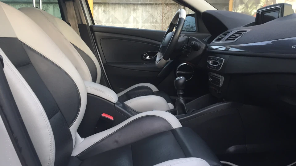 Renault Megane Sport Tourer Кращий поджоп 3