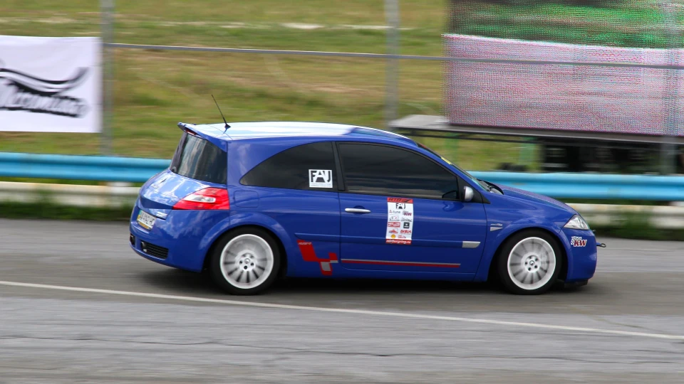 Renault Megane Sport R26R 4