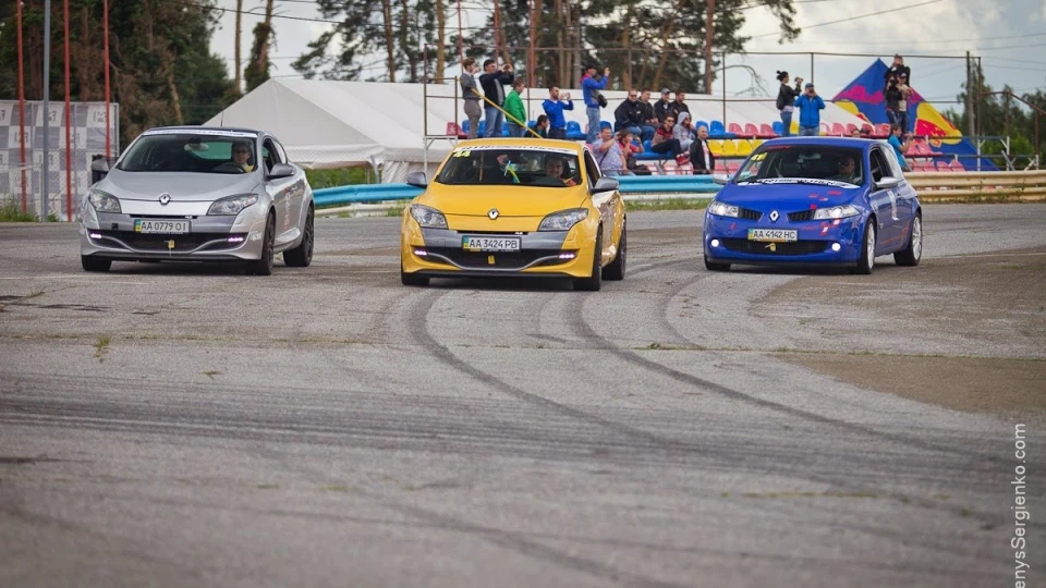 Renault Megane Sport R26R 5