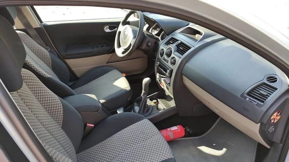 Renault Megane 1.4 16v 4