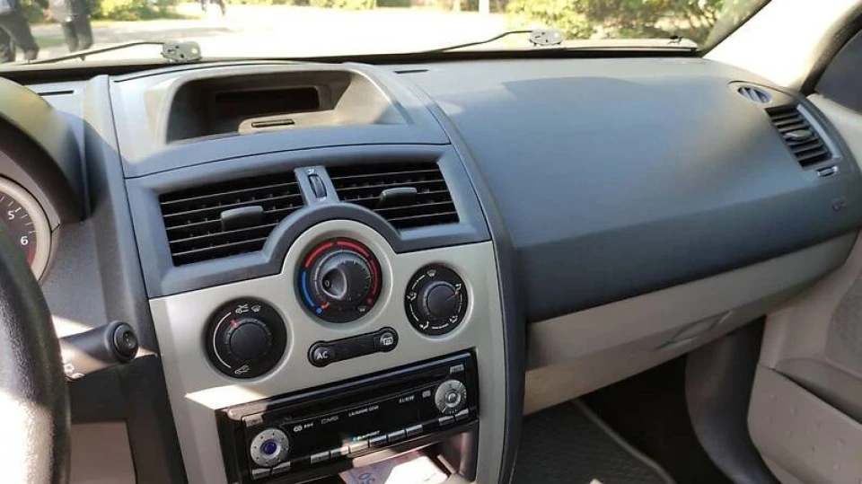 Renault Megane 1.4 16v 5