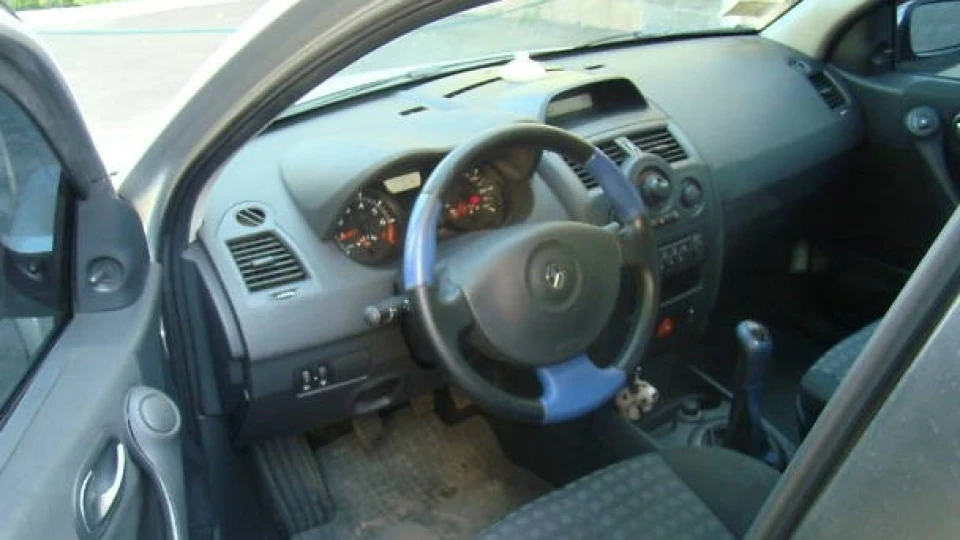 Renault Megane 1.4 скромняшка 5