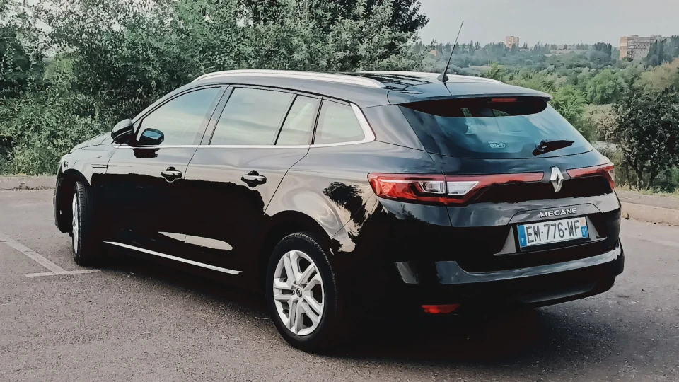 Renault Megane 1.5dCi 90-110 л.с.ZEN 3