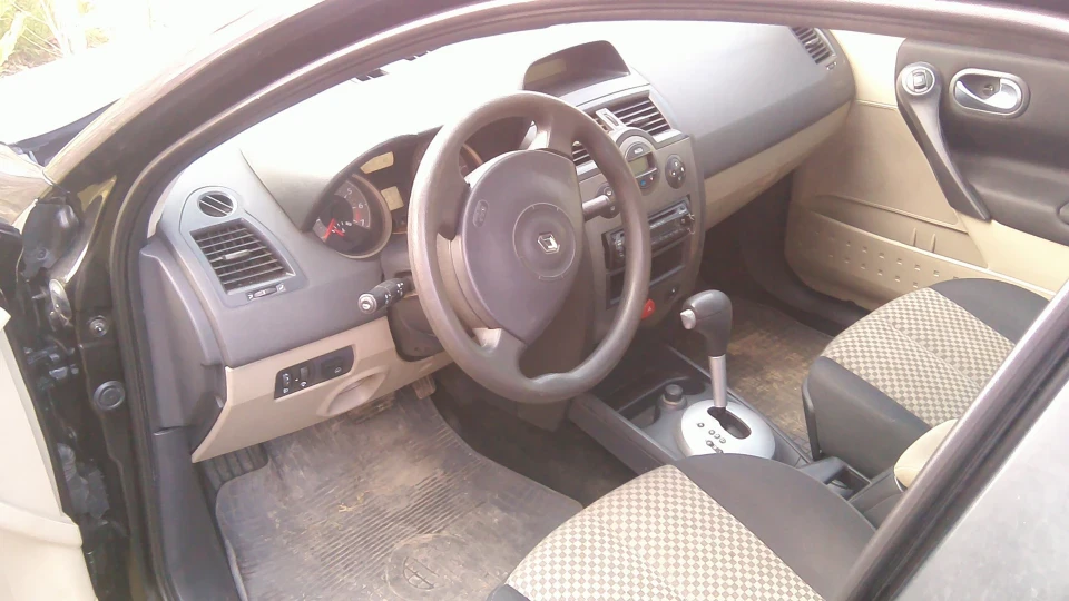 Renault Megane 1,6 16V АКПП 3