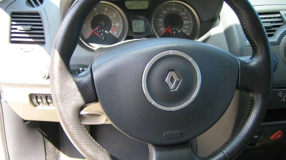 Renault Megane 1.6 AT 3