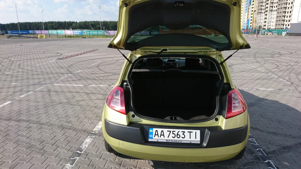 Renault Megane 1.6 Механіка Оливковий 2