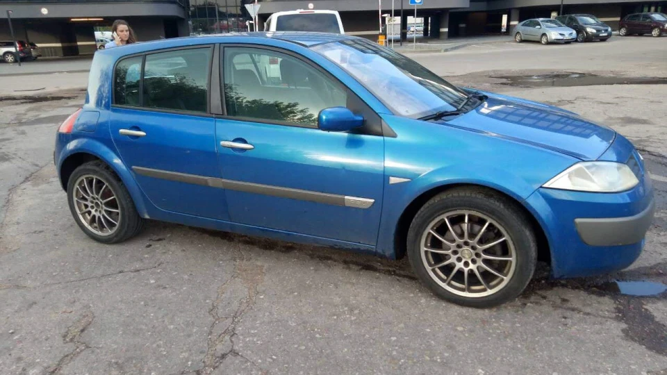 Renault Megane 1.9 хетчбек